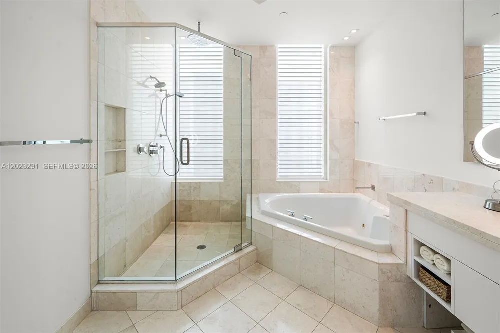 900 Brickell Key Blvd #1801 Miami, FL 33131