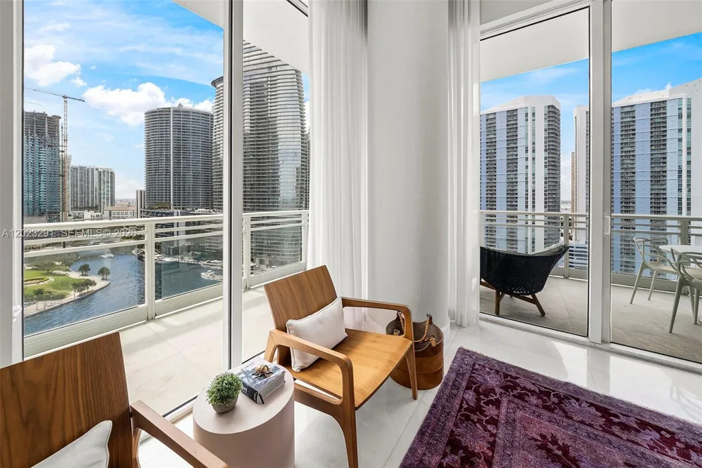 900 Brickell Key Blvd #1801 Miami, FL 33131