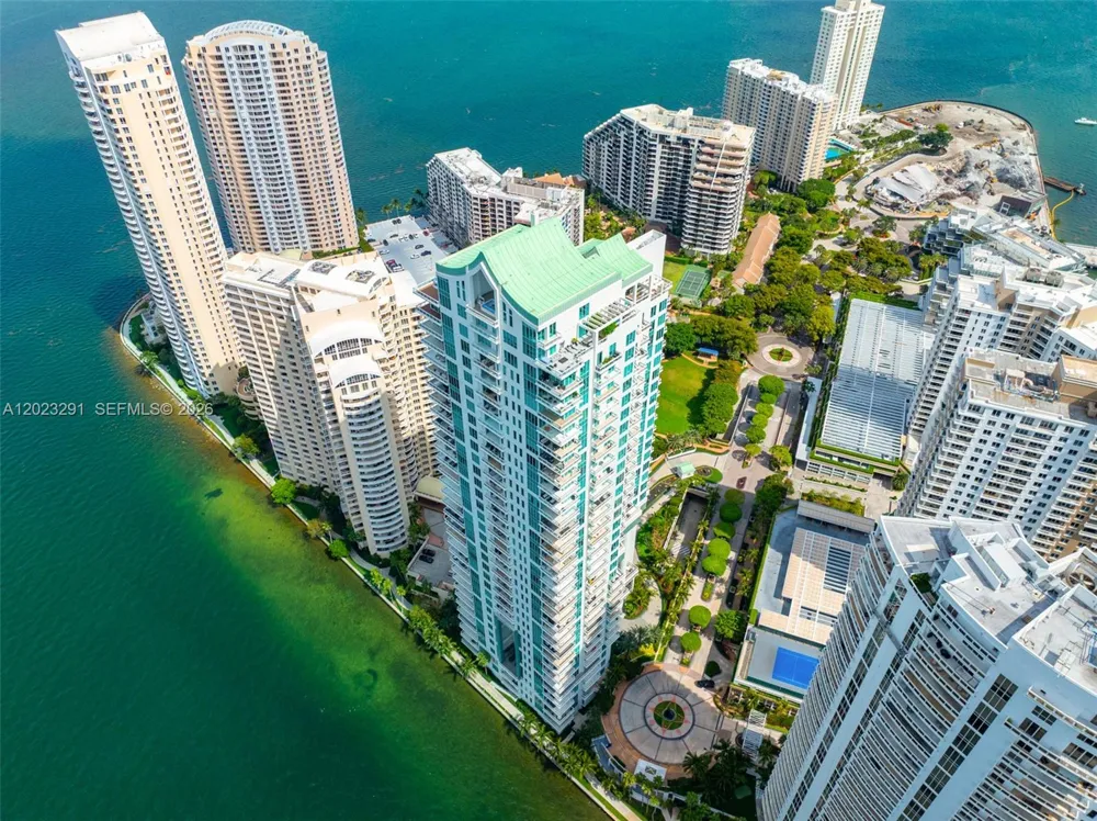 900 Brickell Key Blvd #1801 Miami, FL 33131