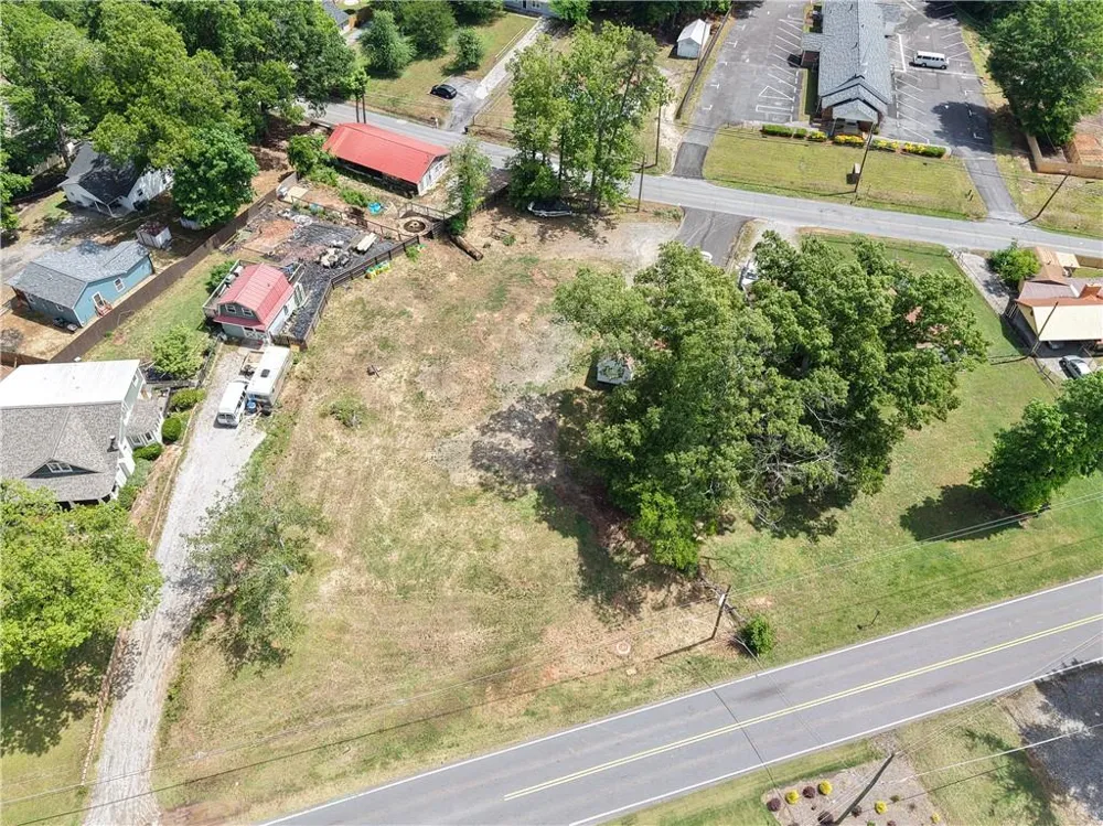 5185 Groovers Landing Road SE Acworth, GA 30101