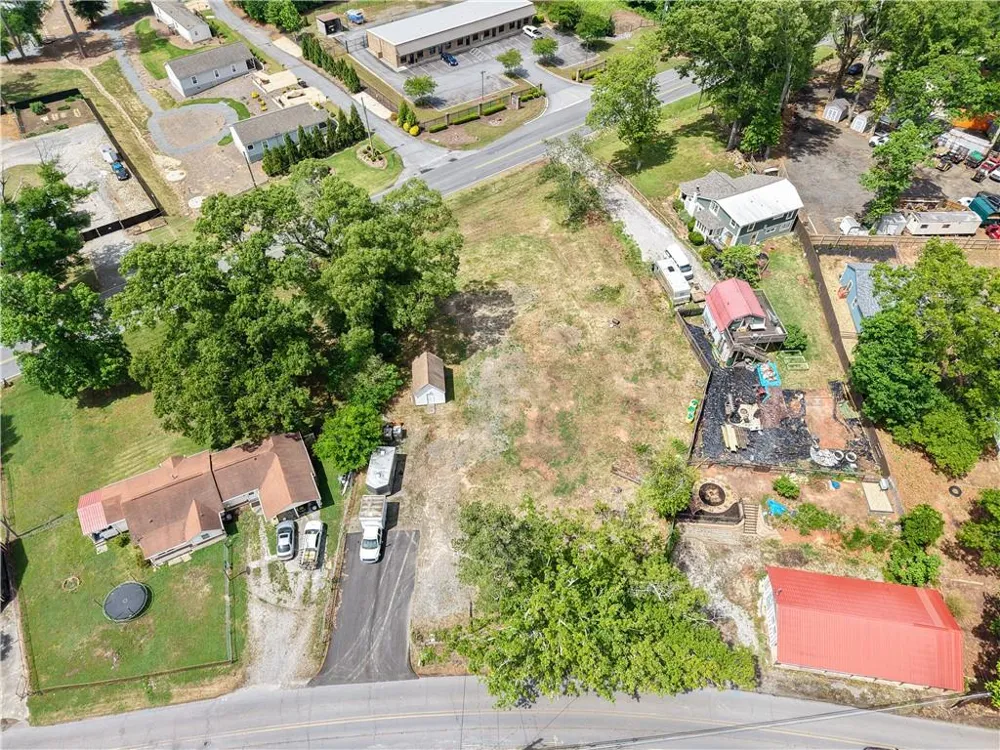 5185 Groovers Landing Road SE Acworth, GA 30101
