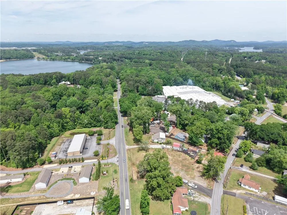 5185 Groovers Landing Road SE Acworth, GA 30101
