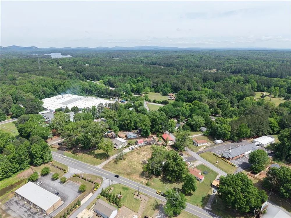 5185 Groovers Landing Road SE Acworth, GA 30101