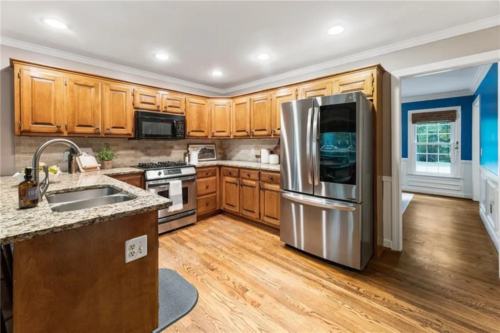 740 Windsor Court Alpharetta, GA 30009