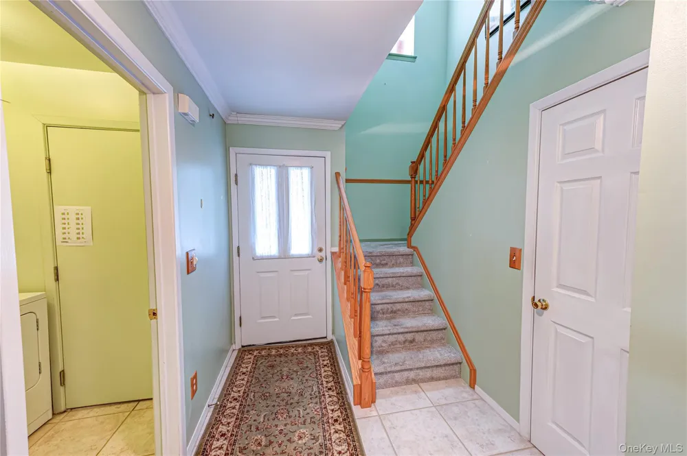 210 Erik Drive East Setauket, NY 11733
