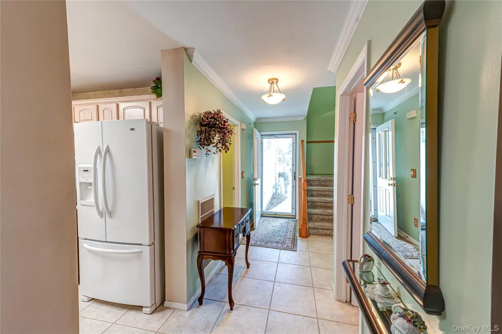 210 Erik Drive East Setauket, NY 11733