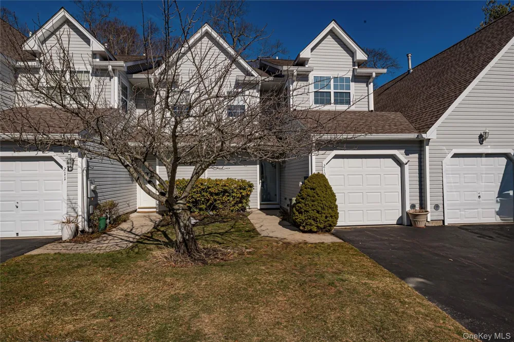 210 Erik Drive East Setauket, NY 11733
