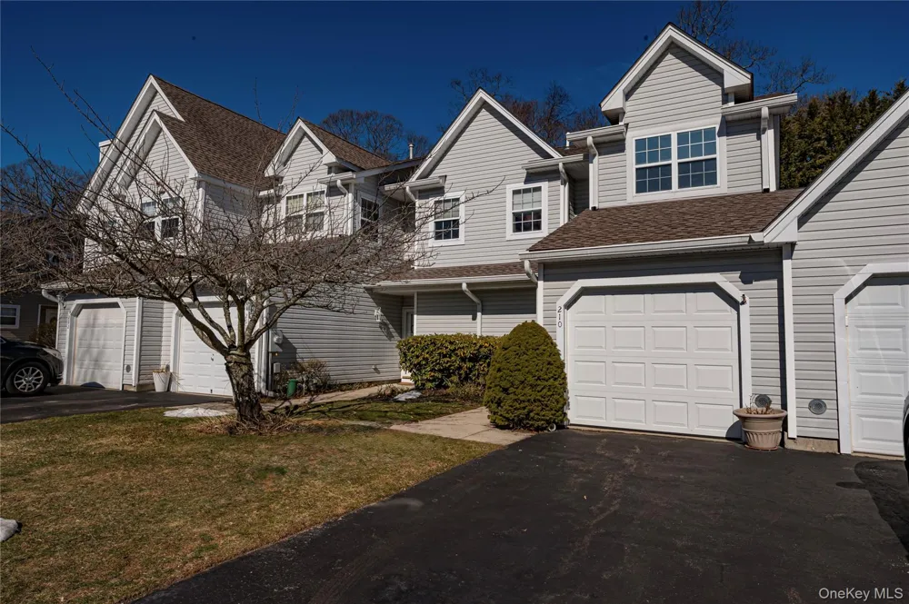 210 Erik Drive East Setauket, NY 11733