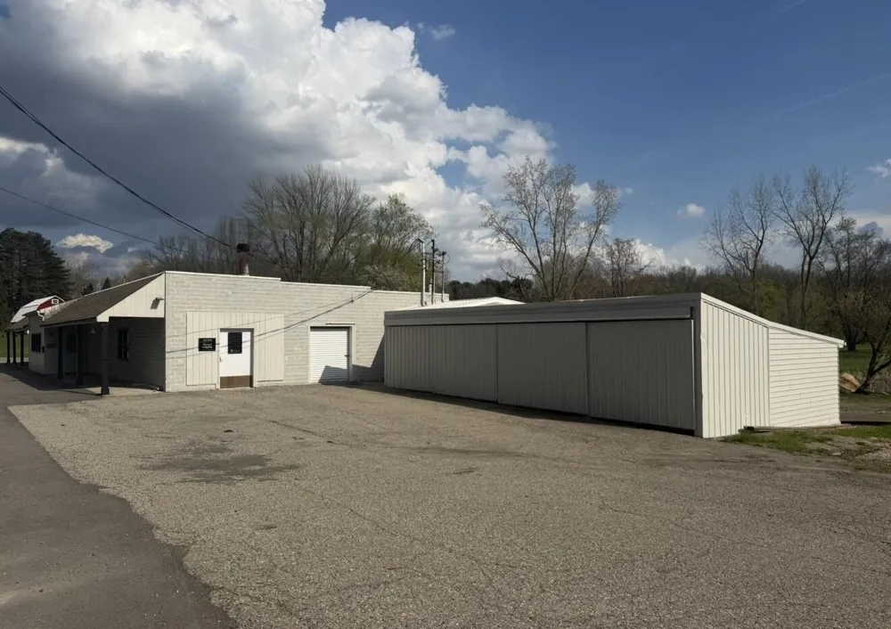 18875 W Austin Road Manchester, MI 48158