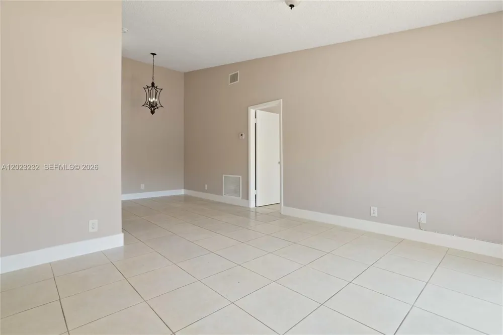 3633 NW 99th Ter #7B Sunrise, FL 33351
