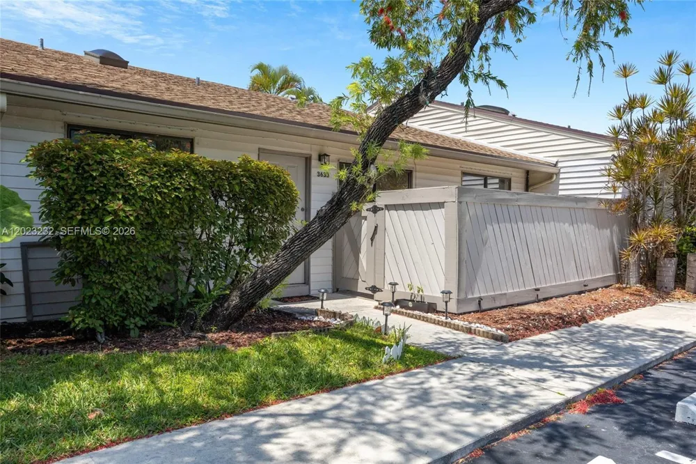 3633 NW 99th Ter #7B Sunrise, FL 33351