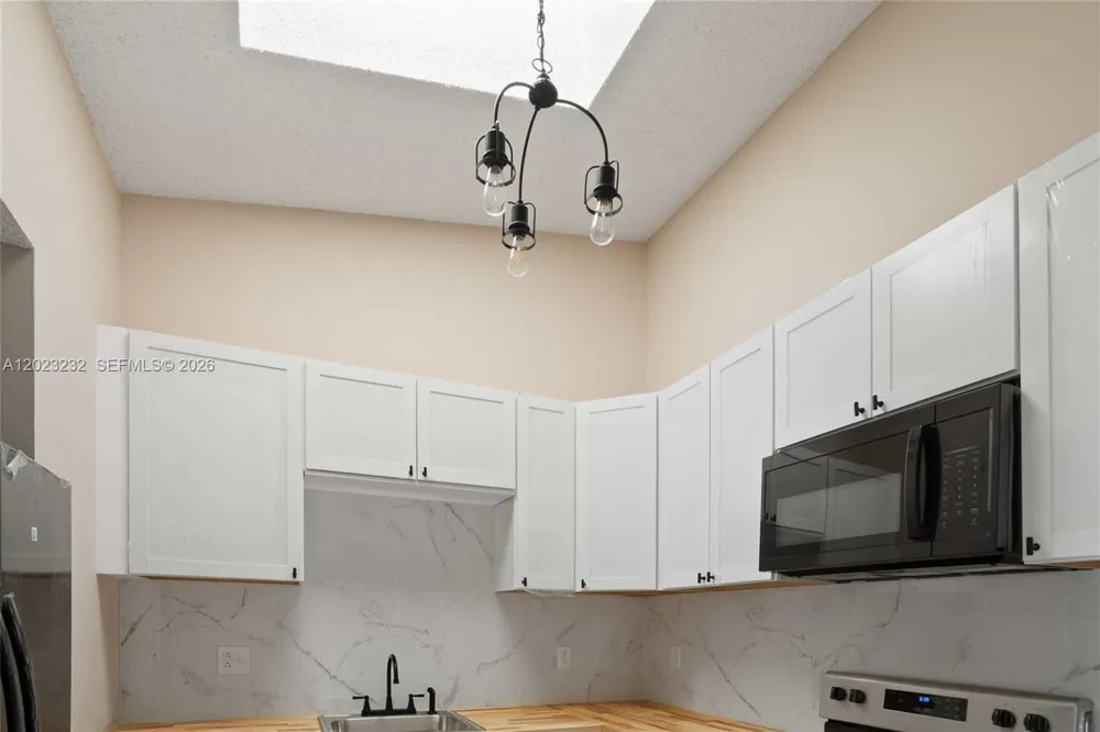 3633 NW 99th Ter #7B Sunrise, FL 33351