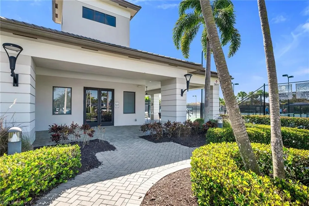 28616 Lobos Circle Bonita Springs, FL 34135