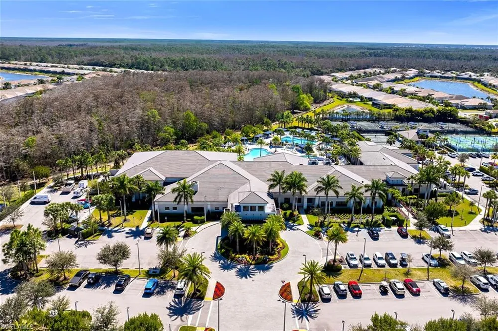 28616 Lobos Circle Bonita Springs, FL 34135