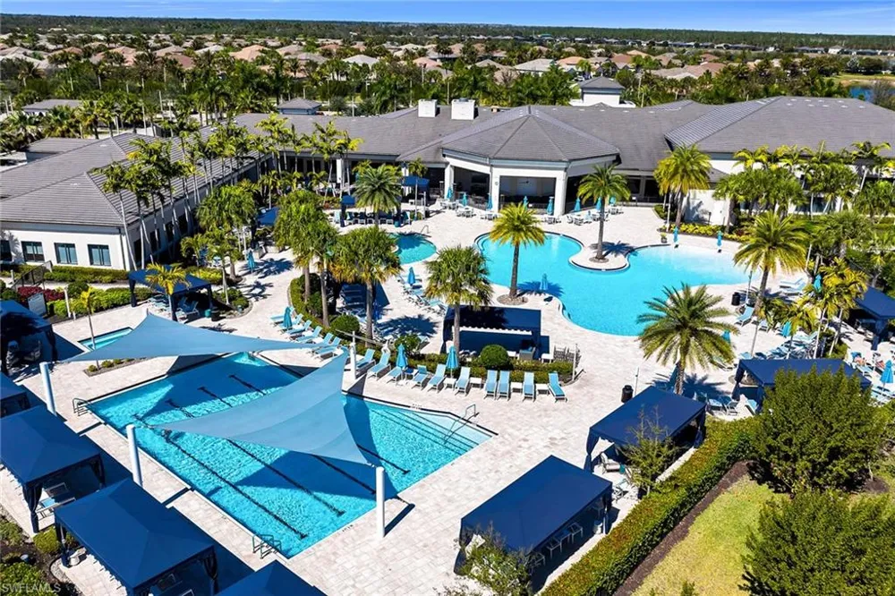 28616 Lobos Circle Bonita Springs, FL 34135