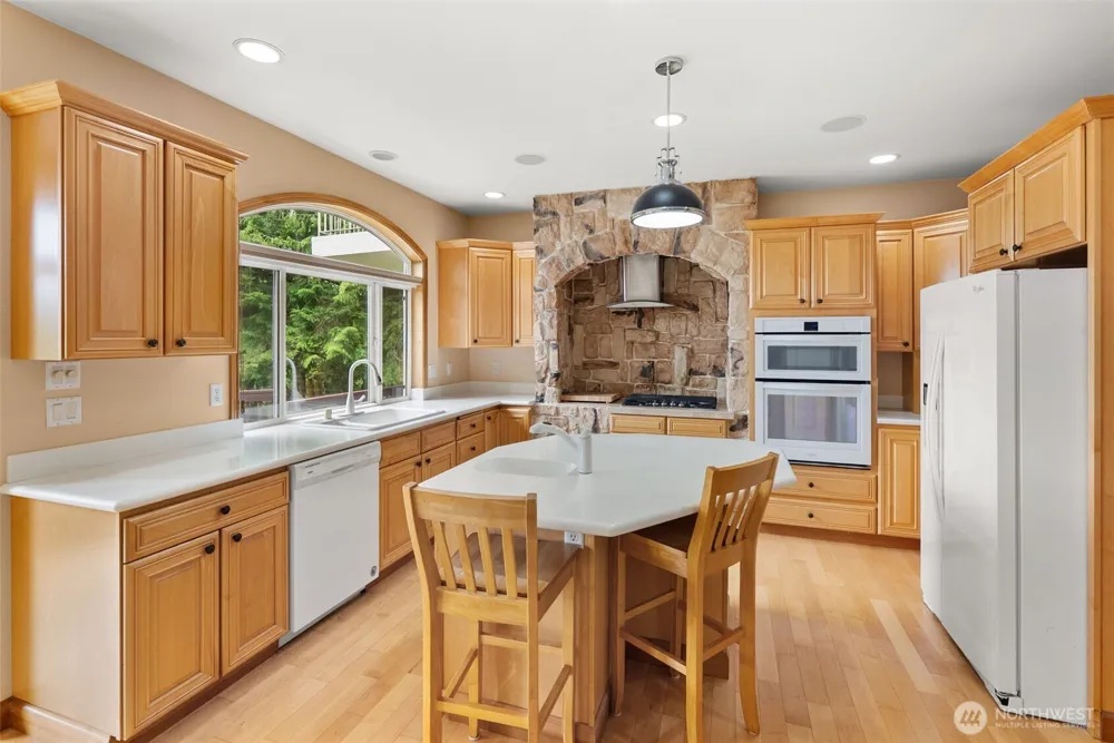 1410 Summit Lake Shore Road NW Olympia, WA 98502