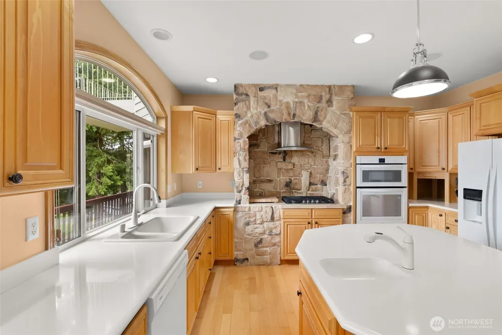1410 Summit Lake Shore Road NW Olympia, WA 98502