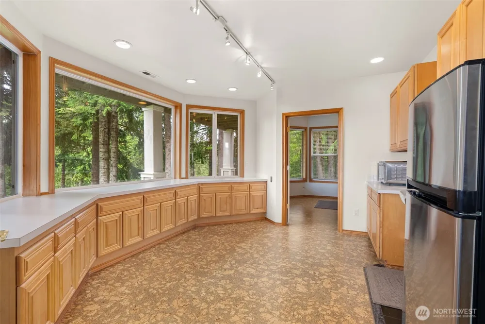 1410 Summit Lake Shore Road NW Olympia, WA 98502