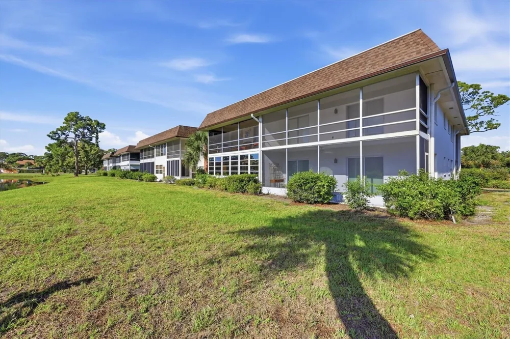 2 QUAILS RUN BOULEVARD #2104 Englewood, FL 34223