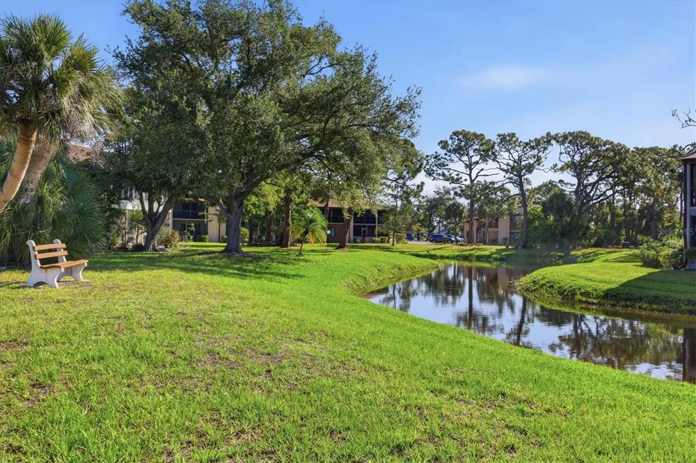 2 QUAILS RUN BOULEVARD #2104 Englewood, FL 34223