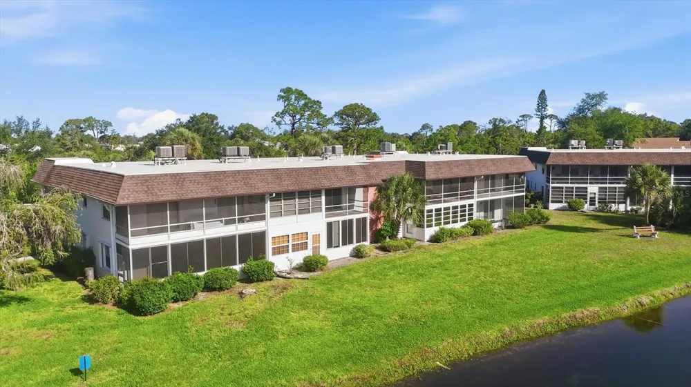 2 QUAILS RUN BOULEVARD #2104 Englewood, FL 34223