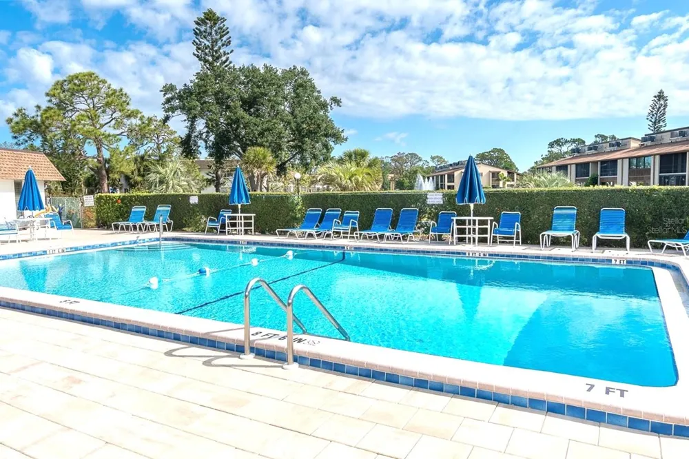 2 QUAILS RUN BOULEVARD #2104 Englewood, FL 34223