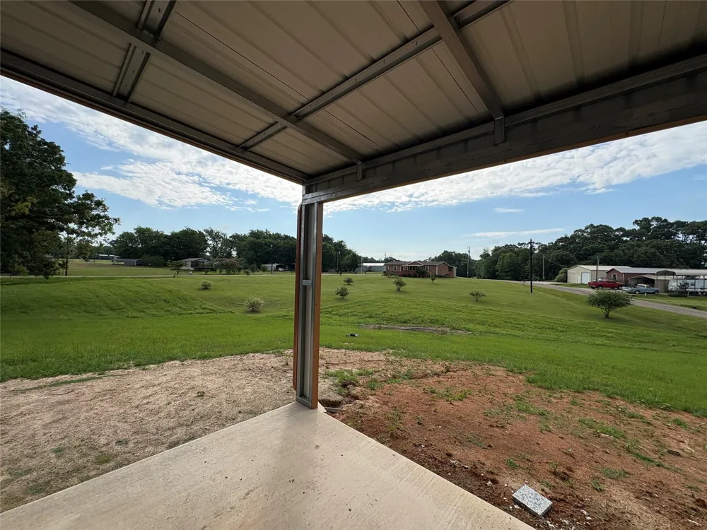 112 Navajo Quitman, TX 75783