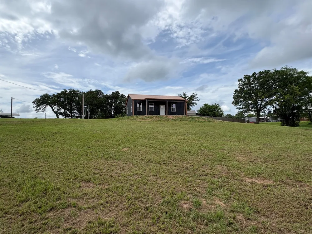 112 Navajo Quitman, TX 75783