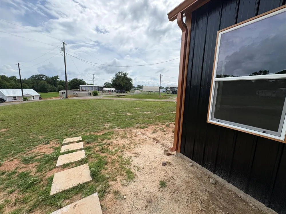 112 Navajo Quitman, TX 75783