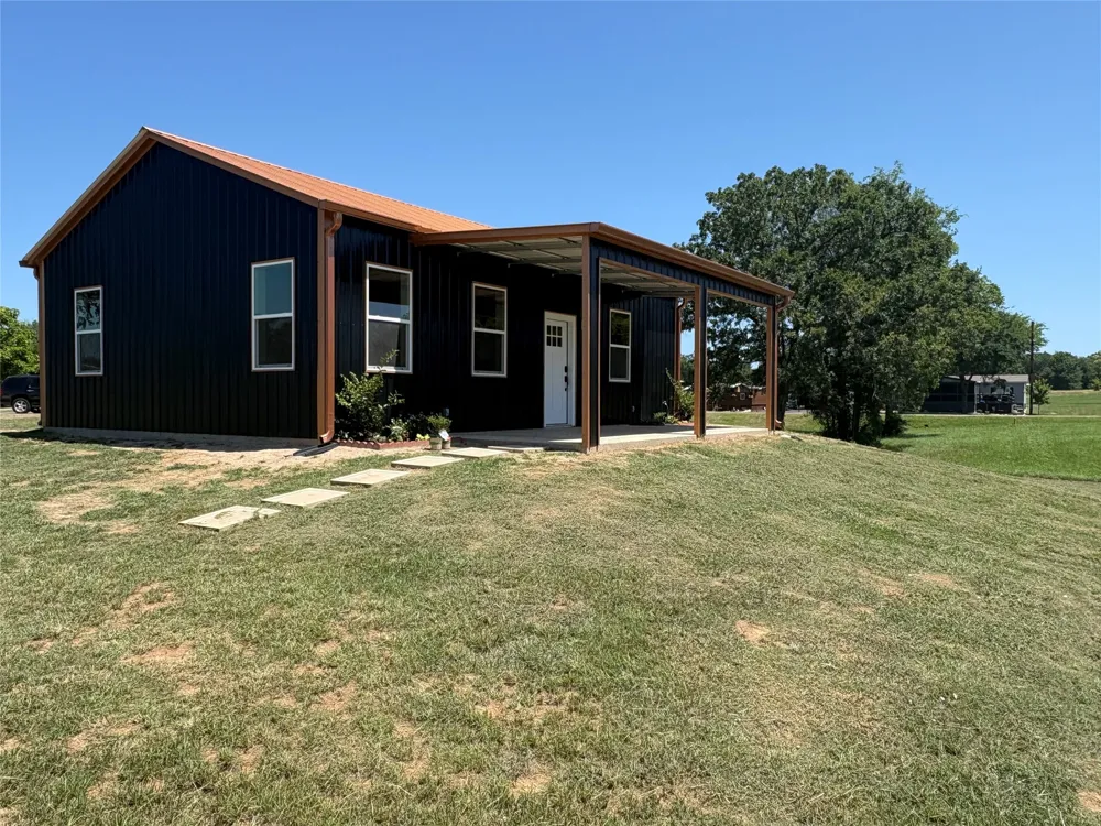 112 Navajo Quitman, TX 75783