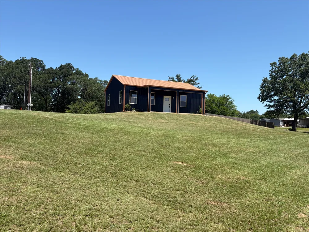 112 Navajo Quitman, TX 75783