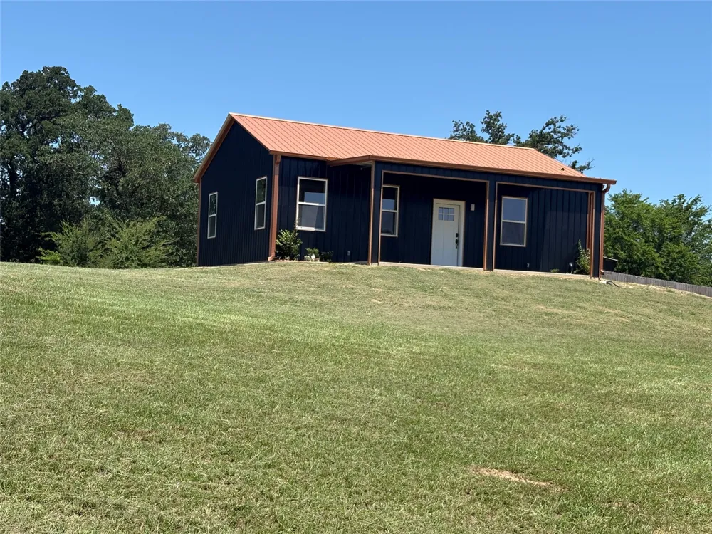 112 Navajo Quitman, TX 75783