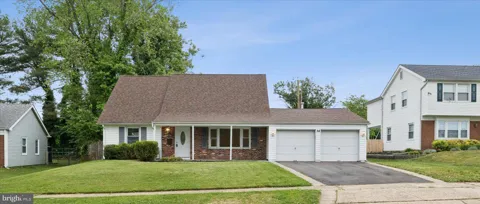 38 GRAMERCY LANE