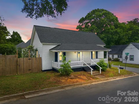 904 Mill Street