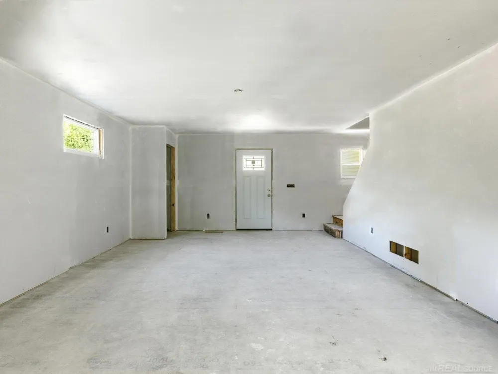 3203 Fruit Street Clay Township, MI 48001