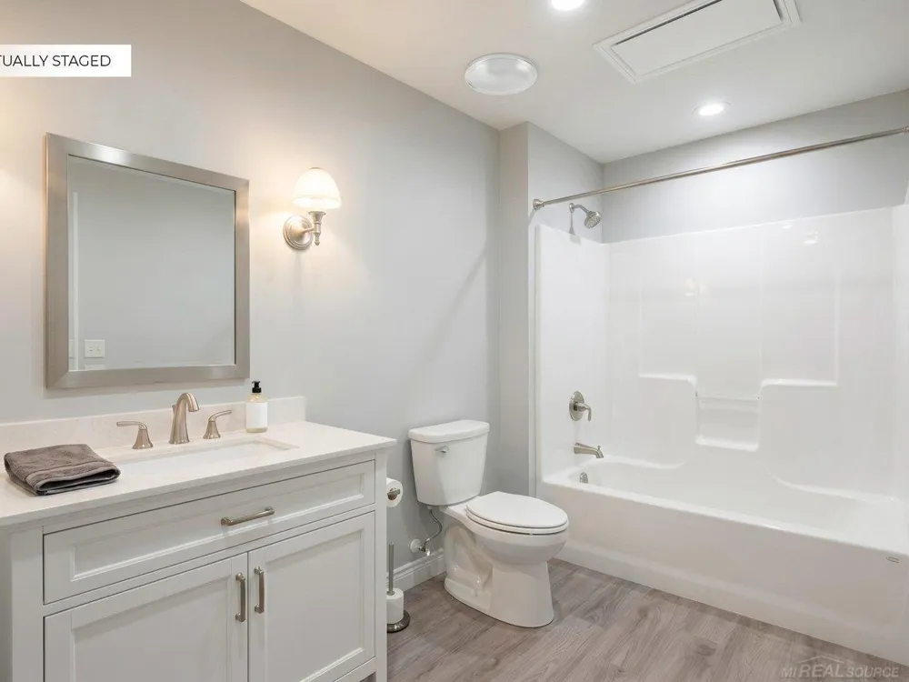 3203 Fruit Street Clay Township, MI 48001