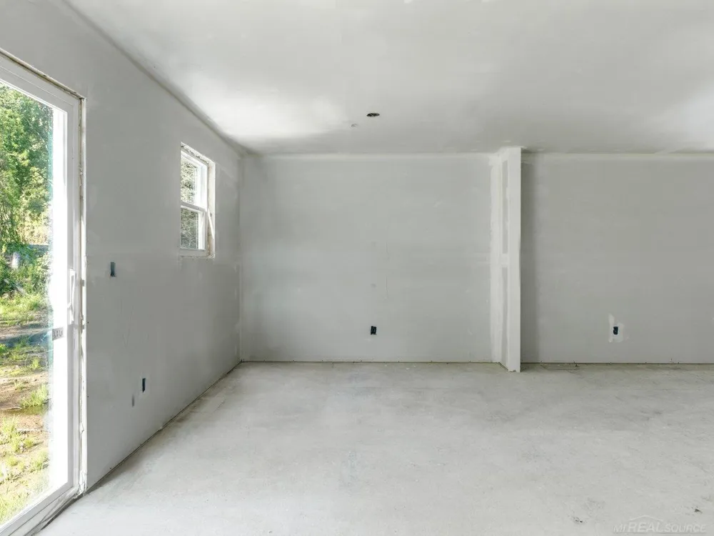 3203 Fruit Street Clay Township, MI 48001