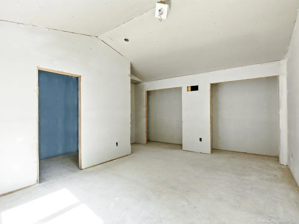 3203 Fruit Street Clay Township, MI 48001