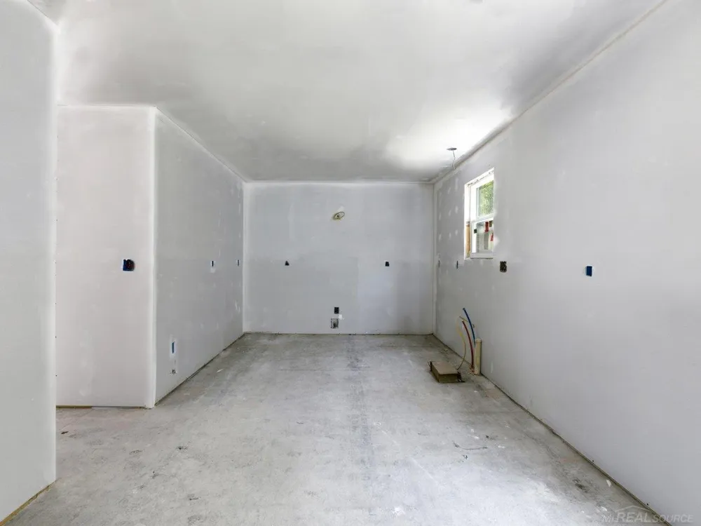3203 Fruit Street Clay Township, MI 48001