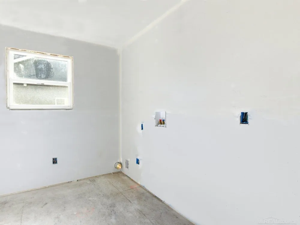 3203 Fruit Street Clay Township, MI 48001