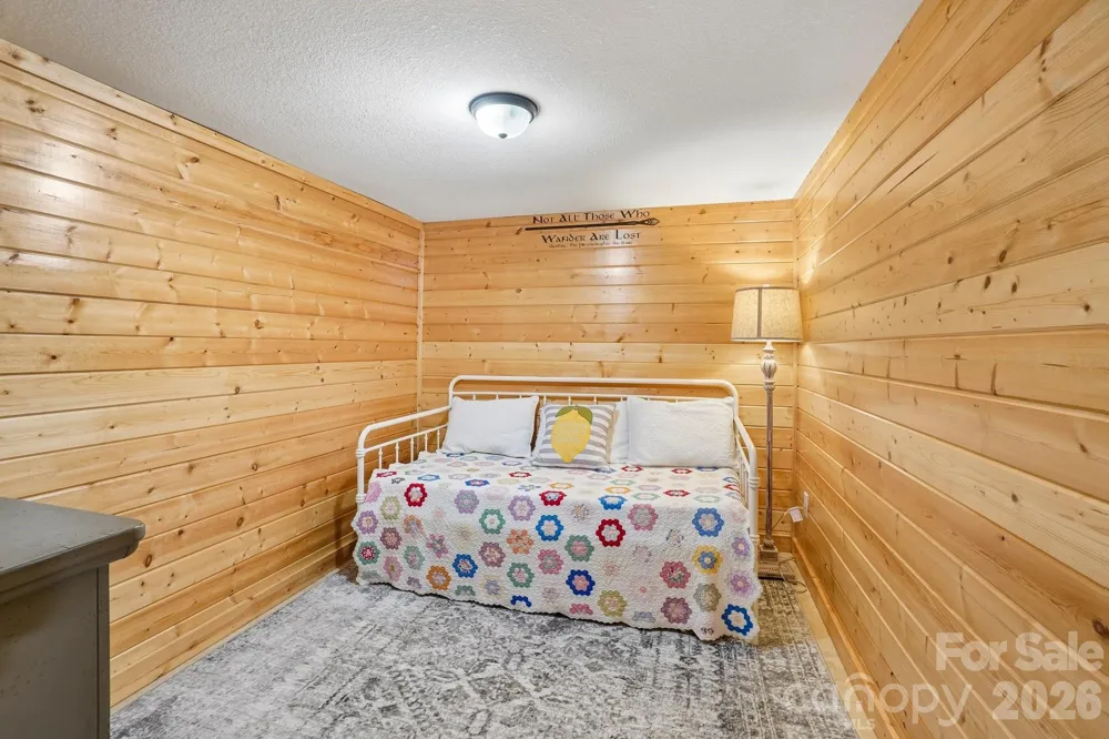 434 Dovers Branch Road Burnsville, NC 28714