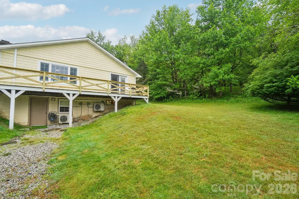 434 Dovers Branch Road Burnsville, NC 28714