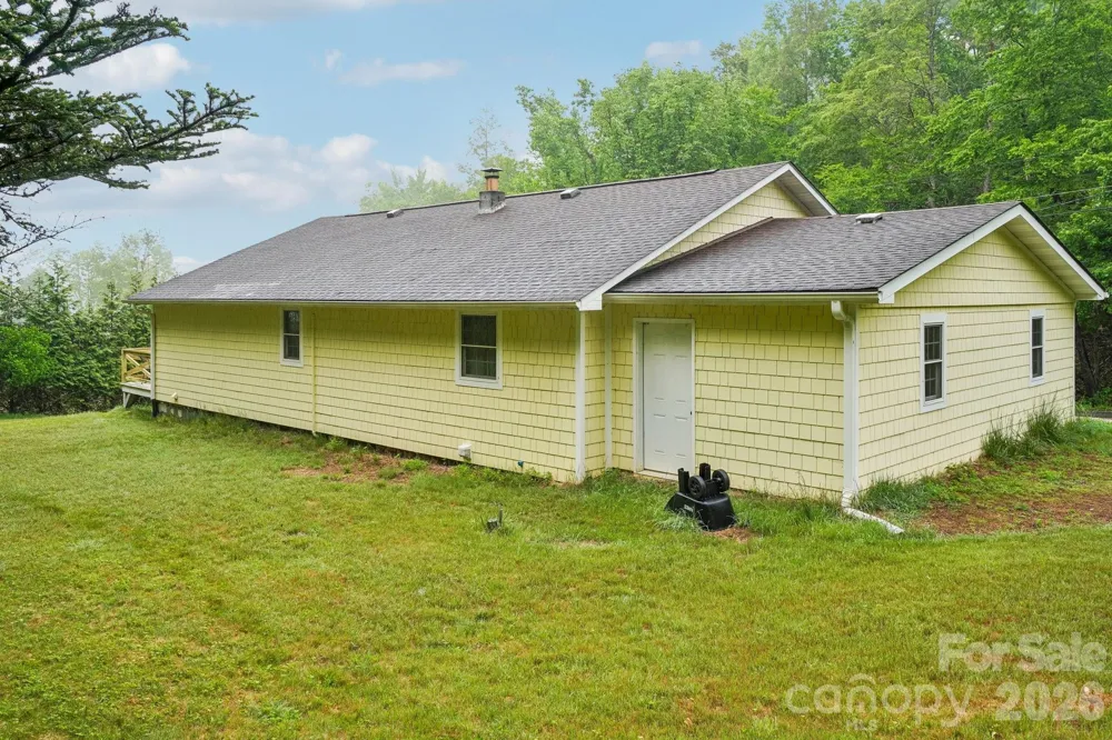 434 Dovers Branch Road Burnsville, NC 28714