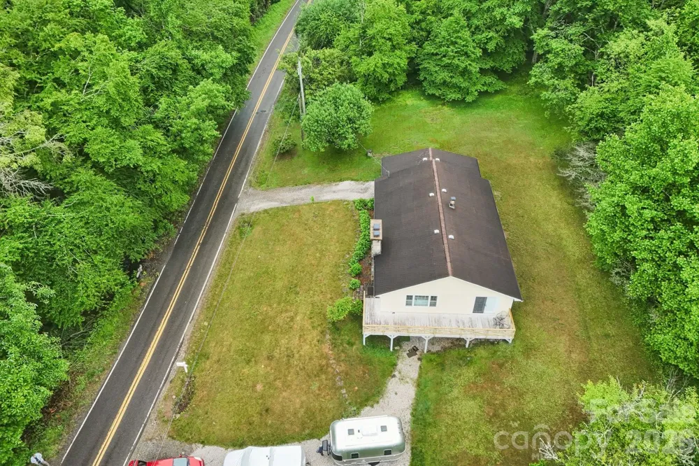 434 Dovers Branch Road Burnsville, NC 28714
