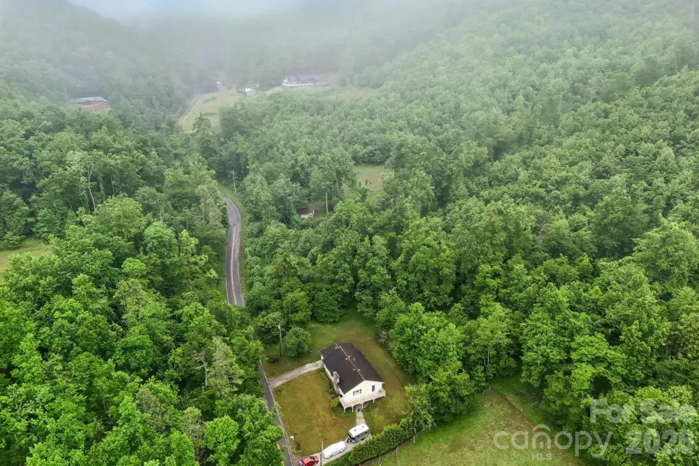 434 Dovers Branch Road Burnsville, NC 28714