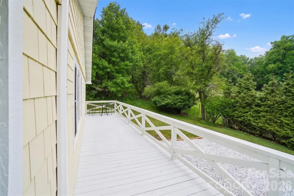 434 Dovers Branch Road Burnsville, NC 28714