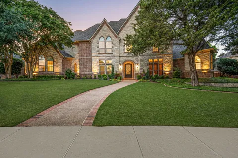 324 Oak Pointe Lane