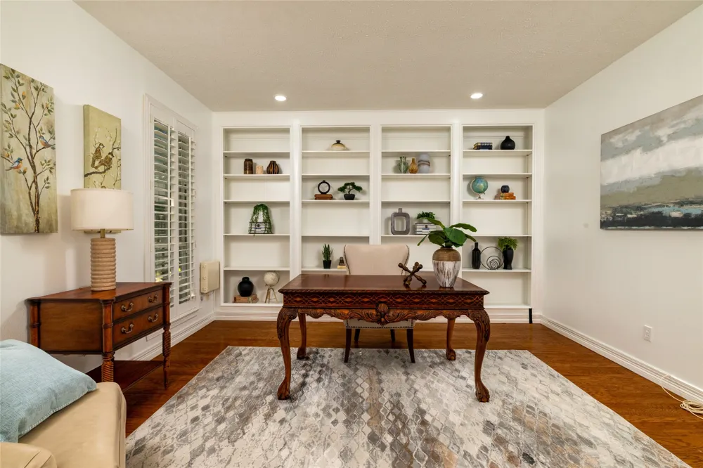 585 Oak Hill Drive Southlake, TX 76092