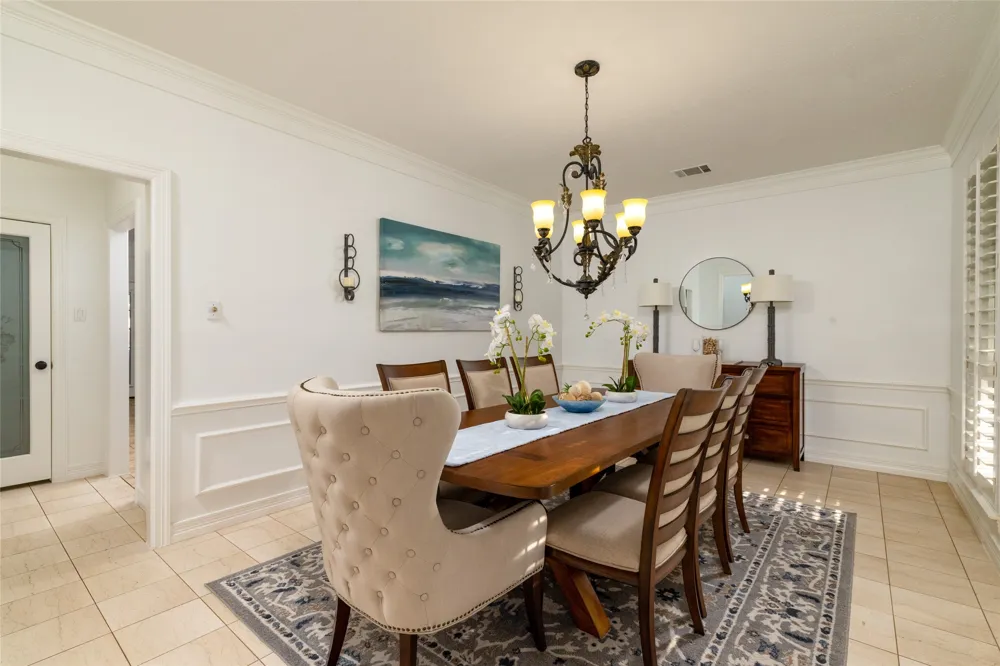585 Oak Hill Drive Southlake, TX 76092