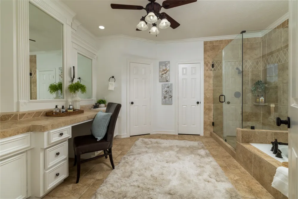 585 Oak Hill Drive Southlake, TX 76092